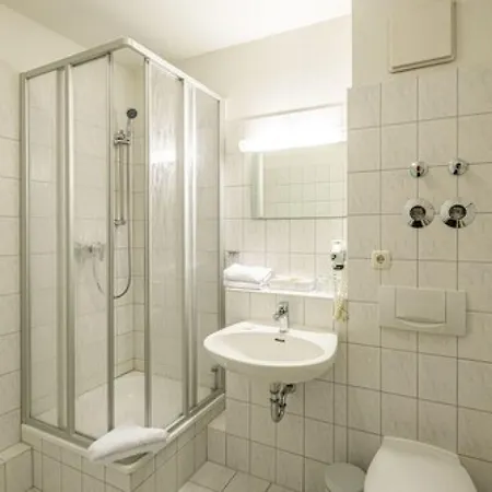 Garni Park 3*