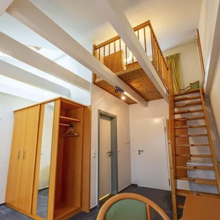 Garni Park 3*