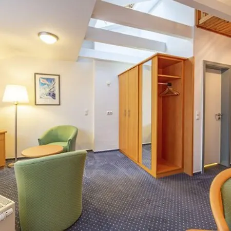 Otel Garni Park 3*